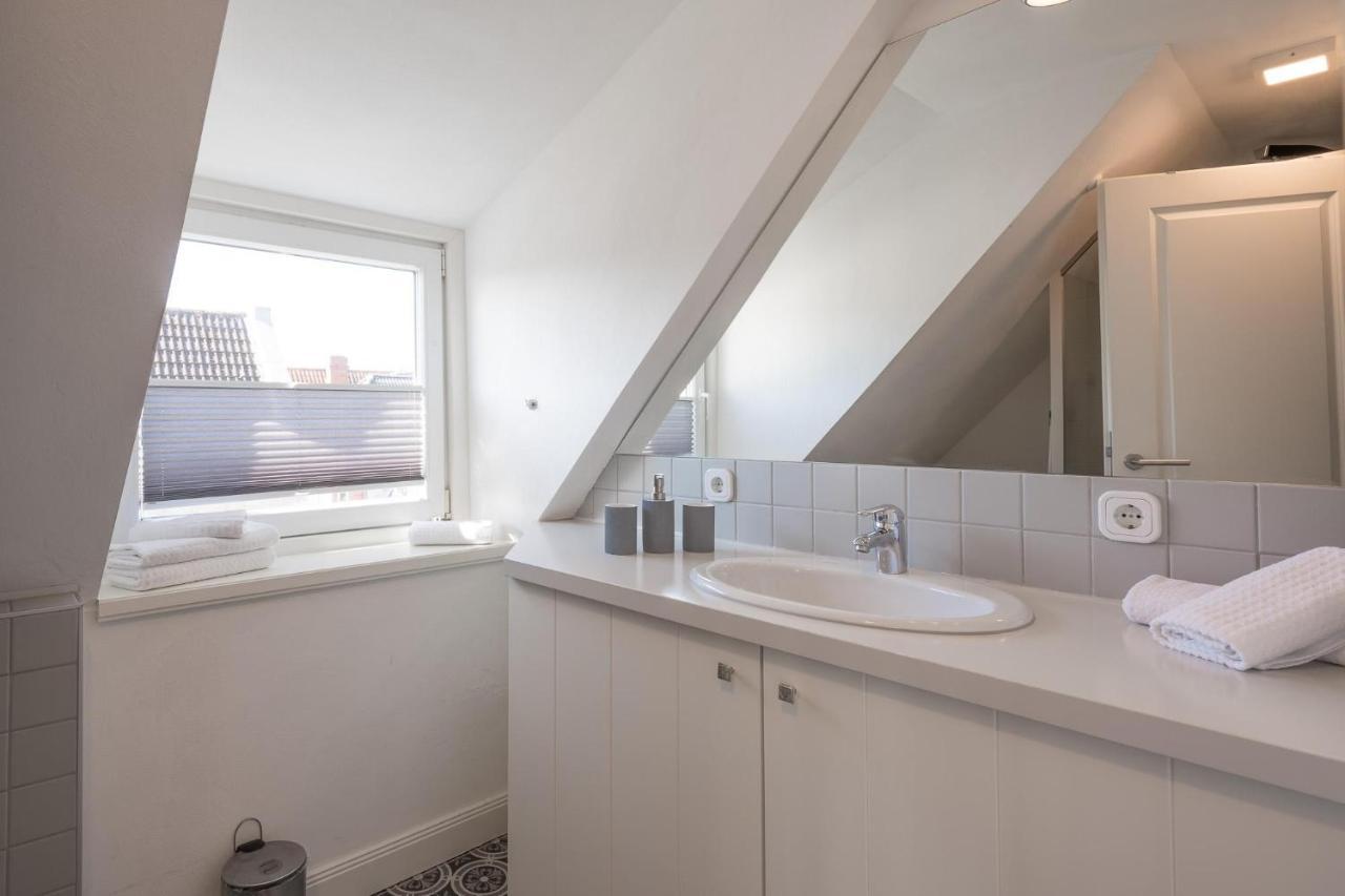 Apartmenthaus Theodor Storm - Unter Sternen Husum  Buitenkant foto